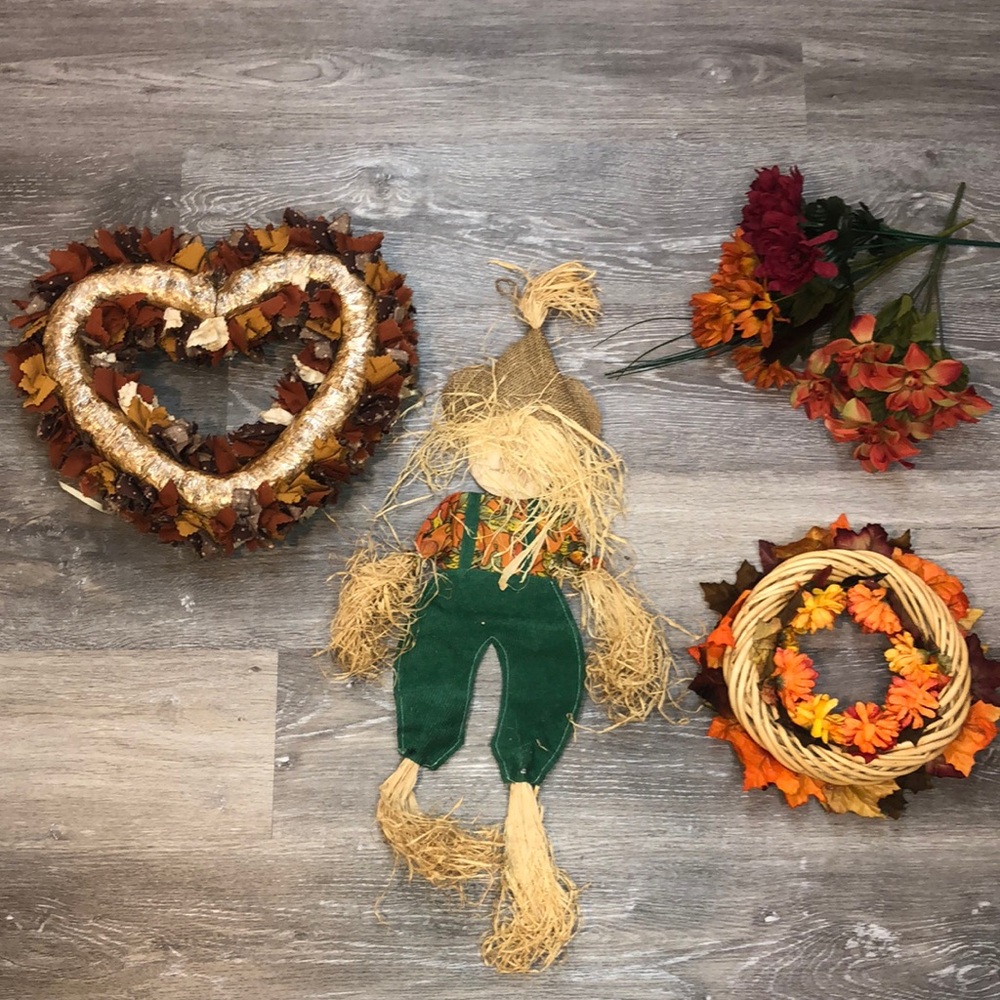 Fall‎ Decorations🍁🍂🍃 - Picture 2 of 12